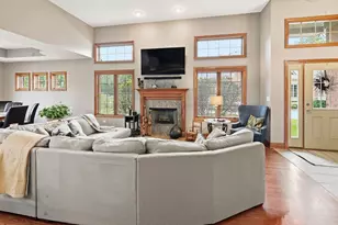 20344 Mackinac Point Dr, Frankfort, IL 60423 - Photo 9