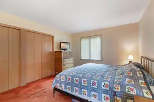 1135 Adirondack Dr, Northbrook, IL 60062 - Photo 9