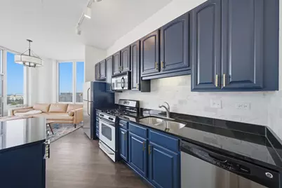 1600 S Indiana Avenue #1303, Chicago, IL 60616 - Photo 5