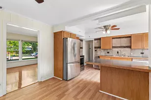 8222 Springfield Ave, Skokie, IL 60076 - Photo 7