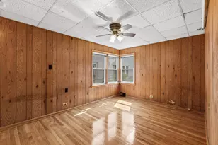 8222 Springfield Ave, Skokie, IL 60076 - Photo 11