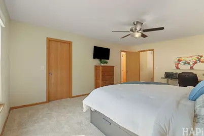 567 Shakespeare Drive, Grayslake, IL 60030 - Photo 13