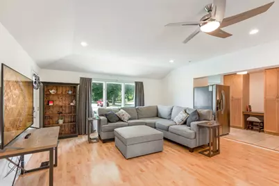 365 N Alleghany Road, Grayslake, IL 60030 - Photo 11