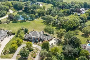 36W555 Stoneleat Rd, Saint Charles, IL 60175 - Photo 73