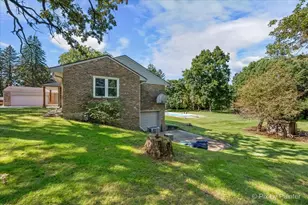 31W544 Penny Rd, Barrington Hills, IL 60010 - Photo 9