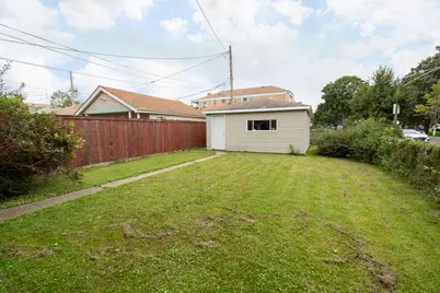 4538 W Wellington Avenue, Chicago, IL 60641 - Photo 3