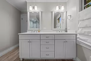 130 W Blackthorn Ln, Lake Forest, IL 60045 - Photo 27
