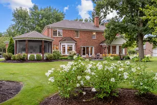130 W Blackthorn Ln, Lake Forest, IL 60045 - Photo 3