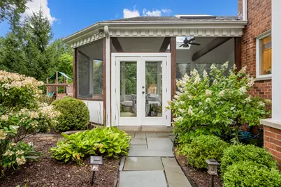 130 W Blackthorn Lane, Lake Forest, IL 60045 - Photo 37