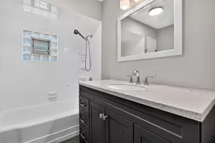 7945 W 91st St, Hickory Hills, IL 60457 - Photo 11
