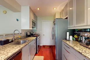 2890 Ashling Ct, Schaumburg, IL 60193 - Photo 7