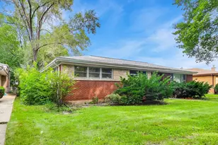 8425 Lawndale Ave, Skokie, IL 60076 - Photo 3