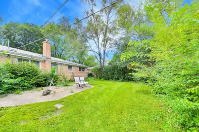 8425 Lawndale Avenue, Skokie, IL 60076 - Photo 45