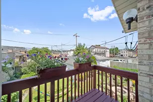 616 W 37th St, Chicago, IL 60609 - Photo 19