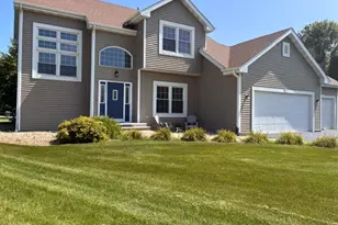 510 Zierke Ct, Winnebago, IL 61088 - Photo 5