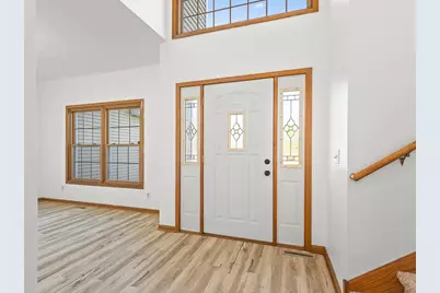 510 Zierke Court, Winnebago, IL 61088 - Photo 9