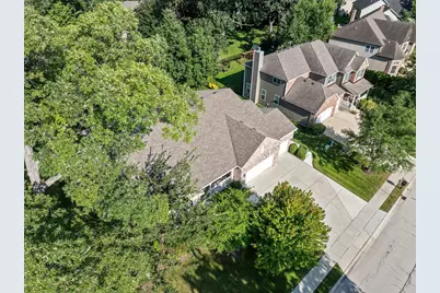 1707 Pondview Drive, Hoffman Estates, IL 60192 - Photo 33