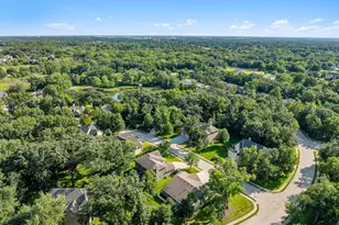 1707 Pondview Dr, Hoffman Estates, IL 60192 - Photo 41