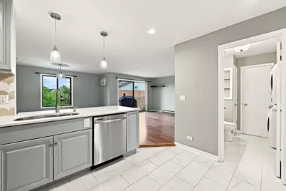 700 N Briar Hill Lane #5, Addison, IL 60101 - Photo 5