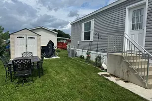 112 8th Ave, Bartlett, IL 60103 - Photo 3