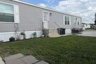 112 8th Ave, Bartlett, IL 60103 - Photo 3