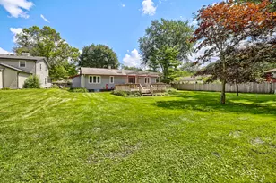 98 Brookside Dr, Elgin, IL 60123 - Photo 21