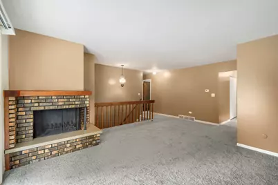98 Brookside Drive, Elgin, IL 60123 - Photo 11