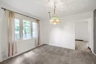 98 Brookside Dr, Elgin, IL 60123 - Photo 7