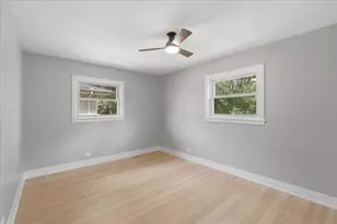 10 Linden Ave, Buffalo Grove, IL 60089 - Photo 9
