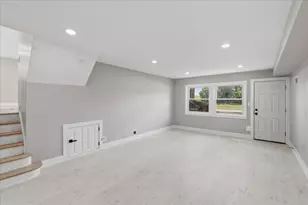 10 Linden Ave, Buffalo Grove, IL 60089 - Photo 19