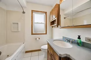5948 S Komensky Ave, Chicago, IL 60629 - Photo 11