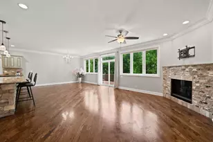 388 Preserve Ln, Wood Dale, IL 60191 - Photo 5