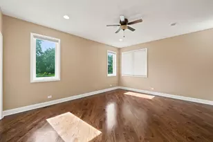 388 Preserve Ln, Wood Dale, IL 60191 - Photo 13