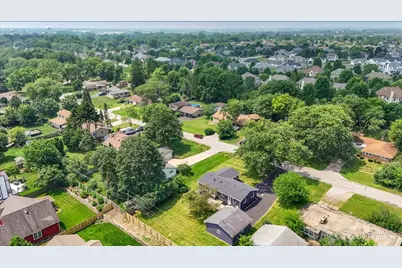 355 Hilltop Drive, North Aurora, IL 60542 - Photo 19