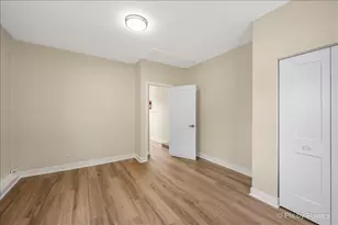355 Hilltop Dr, North Aurora, IL 60542 - Photo 9