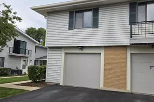 230 Patuxet Ct, Schaumburg, IL 60194 - Photo 1