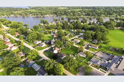 1501 Channel Beach Avenue, Johnsburg, IL 60051 - Photo 3
