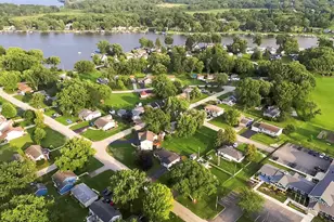 1501 Channel Beach Ave, Johnsburg, IL 60051 - Photo 3