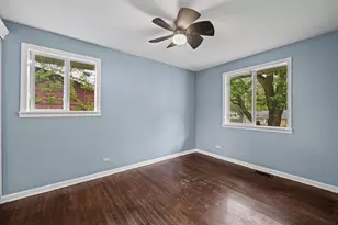 933 Webster Ln, Schaumburg, IL 60193 - Photo 13