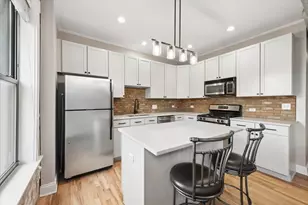 1657 W Addison St, Chicago, IL 60613 - Photo 5