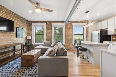 1657 W Addison Street #3, Chicago, IL 60613 - Photo 3