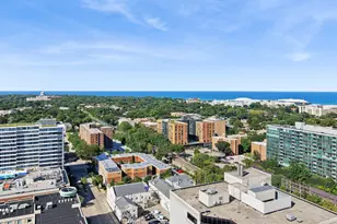 1720 Maple Ave, Evanston, IL 60201 - Photo 3