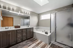 2030 Westbury Ln, Aurora, IL 60502 - Photo 19