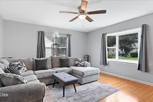 1119 Charles St, Ottawa, IL 61350 - Photo 3