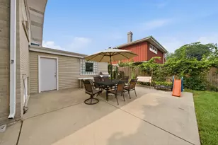 7928 Arcadia St, Morton Grove, IL 60053 - Photo 37