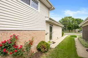 8104 Gross Point Rd, Morton Grove, IL 60053 - Photo 27