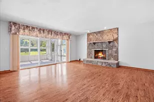 10351 W Prairie Ln, Beach Park, IL 60087 - Photo 3