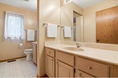 10351 W Prairie Lane, Beach Park, IL 60087 - Photo 15