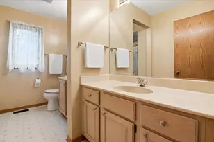 10351 W Prairie Ln, Beach Park, IL 60087 - Photo 15