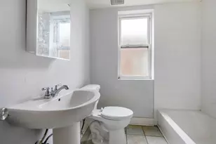 7726 S Kingston Ave, Chicago, IL 60649 - Photo 9